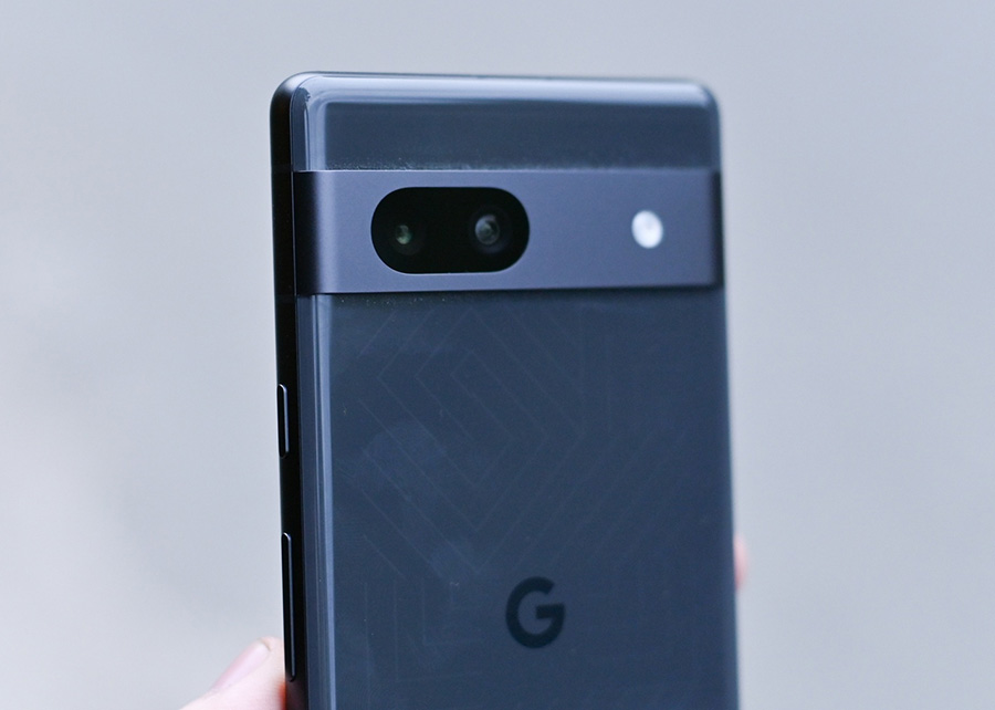 Появиха се още снимки на Google Pixel 7a