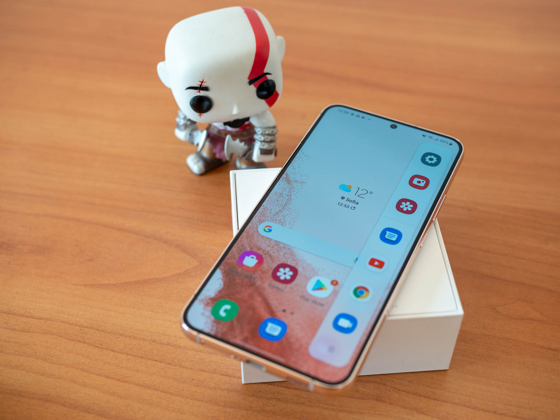 Ето кога Android 13 ще достигне до серията Galaxy S22