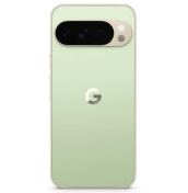 Google Pixel 10 Pro XL в зелен цвят, заден панел с тройна камера и метален модул.