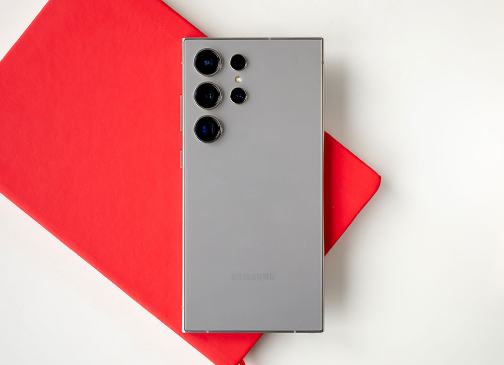 Samsung пуска първото голямо обновление за серията Galaxy S24