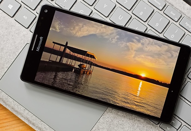 Microsoft започва разпространението на Fall Creators Update за Windows 10 Mobile