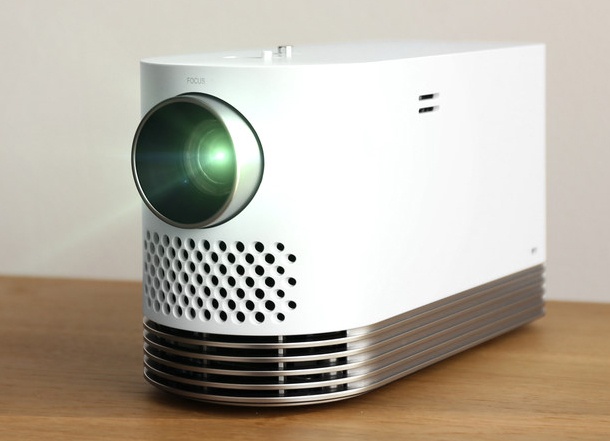 LG представи компактен лазерен проектор с webOS