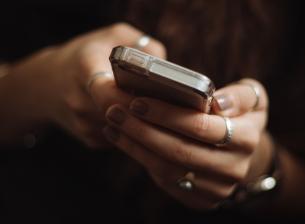 Европейски оператори ще помогнат на украинските бежанци да останат свързани