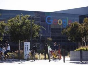 Google подготвя версия на Google Play за Китай, твърди Reuters