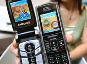 Започват продажбите на Samsung D720 и D730 в Европа