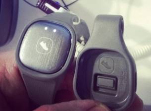 Samsung тихомълком пусна новата си фитнес гривна