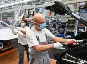 Преговорите между Kia Motors и Apple за създаването на автомобил изглежда са преустановени