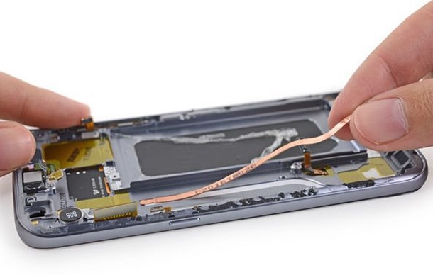 Samsung ще продължи да залага на топлинни тръби за охлаждане на смартфоните си