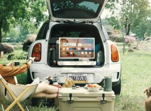 Дисплеят в куфар на LG вече се предлага и извън Южна Корея