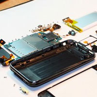 Според iSupply производството на iPhone 3GS струва $179