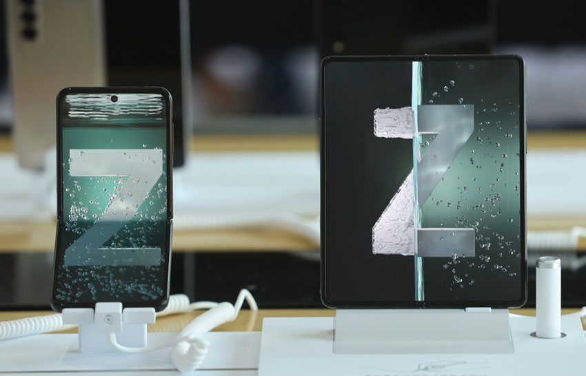 Новите сгъваеми телефони на Samsung се радват на голям интерес в Корея