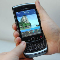RIM продаде 100-милионното устройство BlackBerry