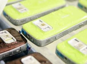 Nokia променя начина, по който оценява мобилния пазар, намалява пазарния си дял