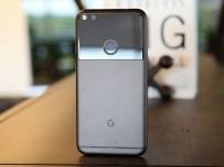 Потребители съдят Google за дефекти в серията Pixel