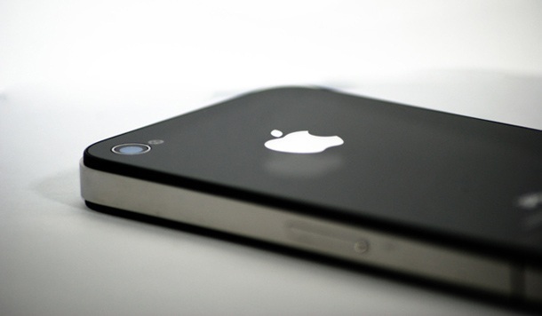 Apple ще стартира програма за изкупуване на старите модели iPhone