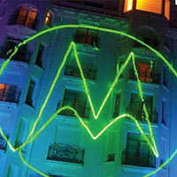 Motorola губи $397 милиона за тримесечието