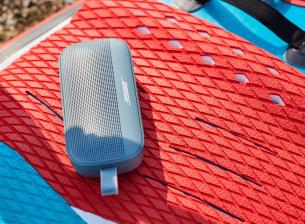 Bose има нов водоустойчив портативен говорител