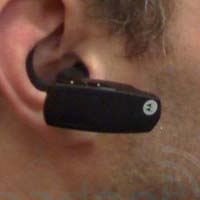 Първата слушалка с bone conduction от Motorola