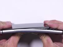 BlackBerry KEYone се провали в тестовете на JerryRigEverything