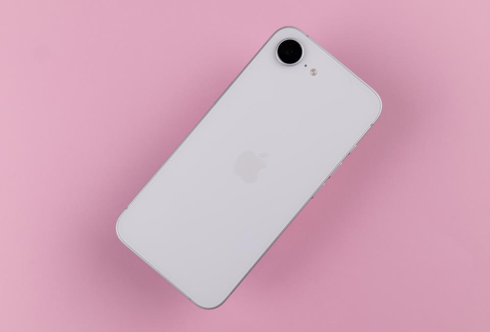 iPhone 17e дебютира още този месец?