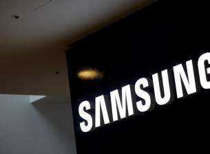 Samsung очаква по-малък спад в печалбата за тримесечието