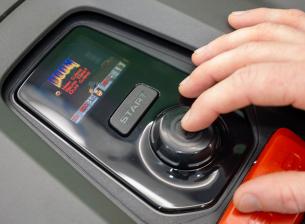 Роботизираните косачки на Husqvarna с възможност за игра на DOOM