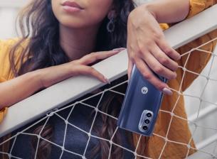 Motorola moto g52 има 90Hz OLED екран и 50MP камера