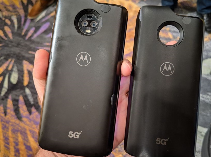 Модулът с 5G на Motorola ще има сензори за близост, които ще изключват антените