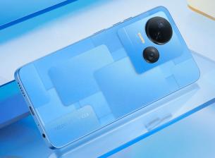 Смартфоните от серията Tecno Spark 10 идва в България