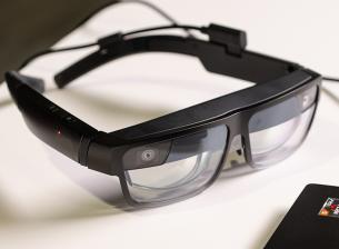 Новите умни очила на Lenovo са за бизнес потребители