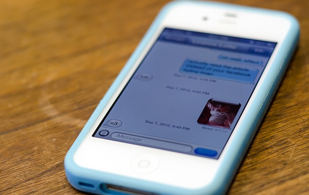 Съдят Apple заради бъг в iMessage
