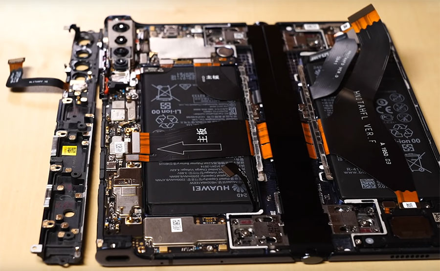 iFixit останаха впечатлени от здравината на Huawei Mate Xs