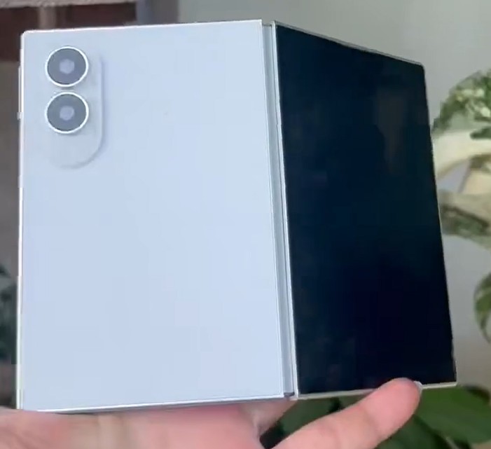 Макет разкрива дизайна на Galaxy Z Fold8 Wide