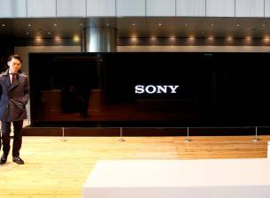 Мобилните телефони продължават да носят загуби за Sony