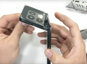 OnePlus 10 Pro се счупва зрелищно при опит за огъване
