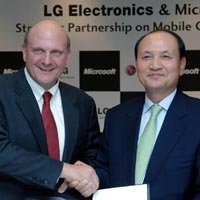 LG и Microsoft ще си сътрудничат в разработването на мобилни устройства