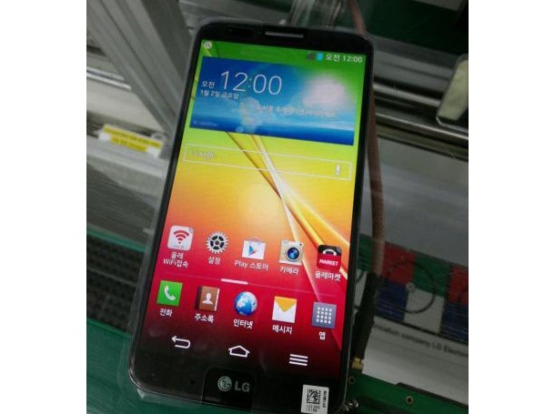Още снимки показват повече от LG G2