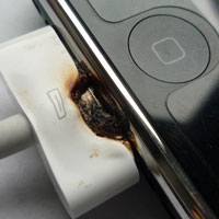 iPhone също имат проблеми със зареждането