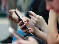 Най-много от читателите ни използват Android 10