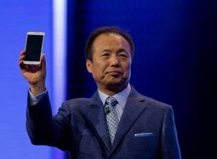 Samsung обещава два нови смартфона