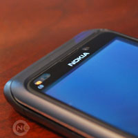 Видео на варианта на Nokia N8 с QWERTY клавиатура