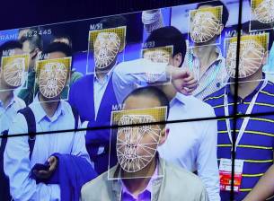 Лицевото сканиране става задължително за новите потребители на мобилни услуги в Китай 