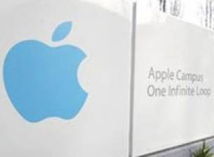 Apple наема адвокати за патентните спорове с Nokia, Motorola и HTC