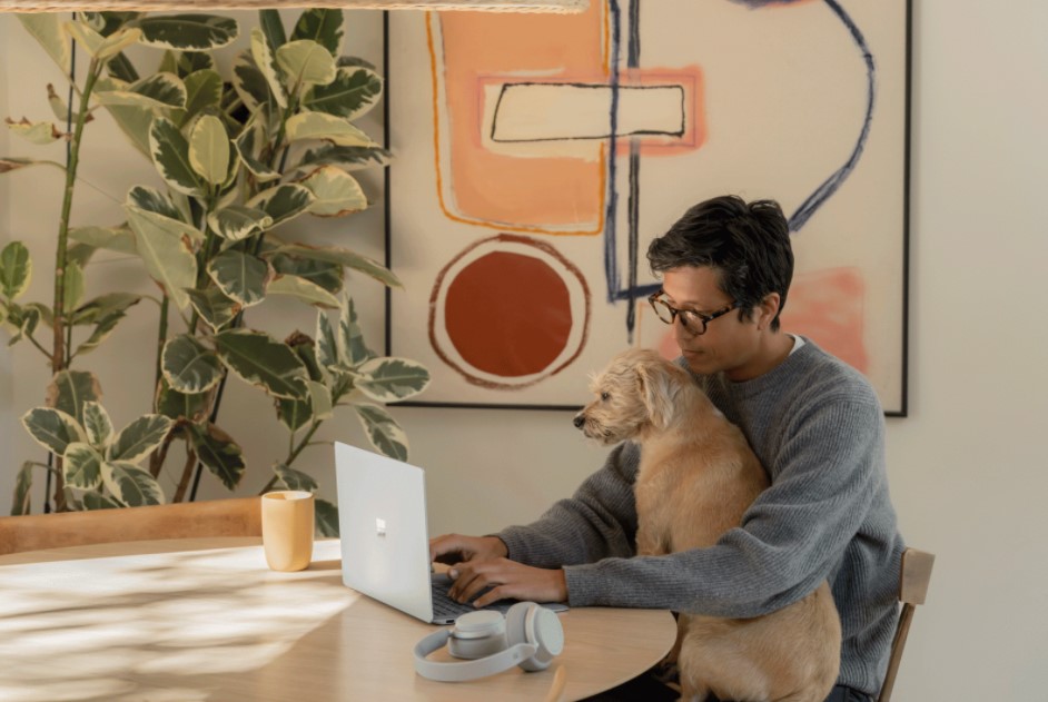 Microsoft спира разработката на Windows 10X