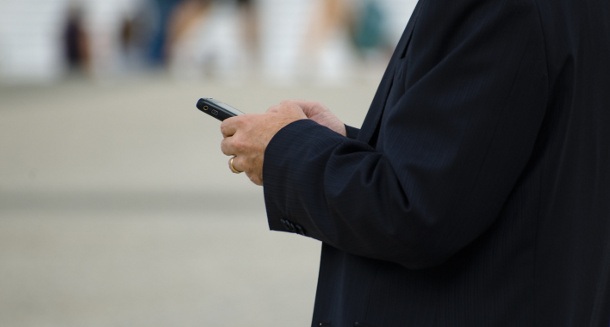 Анализатори очакват през 2014 г. да бъдат продадени 1,7 милиарда умни устройства