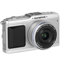 Нов живот за легендарния Olympus Pen, сега готов за цифровата ера