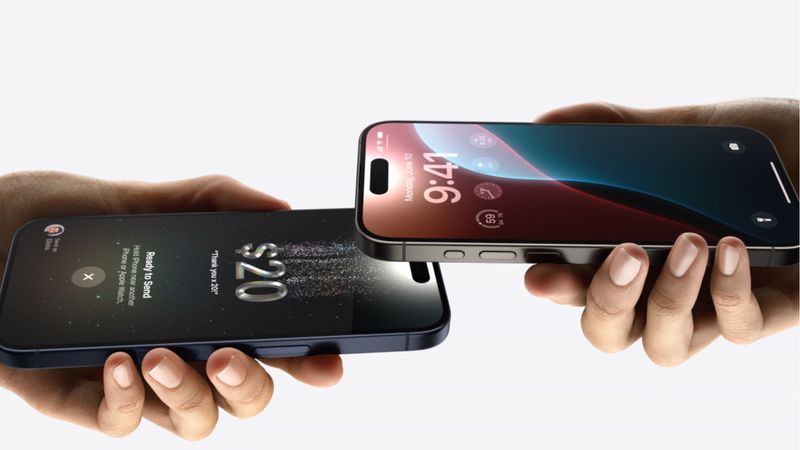 Tap to Cash улеснява прехвърлянето на пари между два iPhone-а