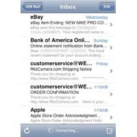 Личната информация остава в iPhone