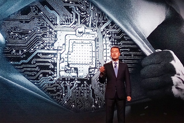 Смартфоните ще съберат в едно реалното и виртуалното, смята Huawei