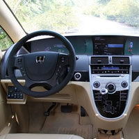 HTC прави автомобилен компютър